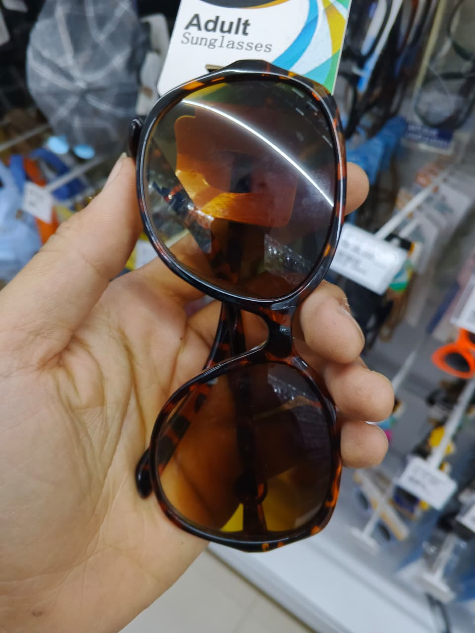 SUNGLASSES